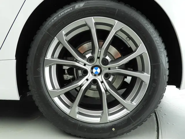 BMW 3 Serie Sedan 320d 2020 Diesel 41