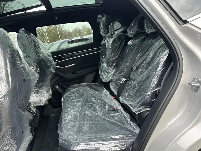 BYD SEAL U 1.5 DM-i FWD Boost 2025 Hybride Benzine 13