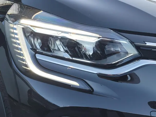 Renault Captur 1.3 TCe 140 Initiale Paris 2022 Benzine 24