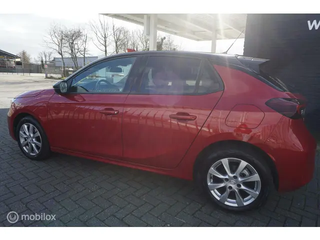Opel Corsa 1.2 GS Line ( WEINIG KM! ) 2019 Benzine 5