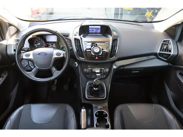 Ford Kuga 1.5 150PK TITANIUM 2015 Benzine 9