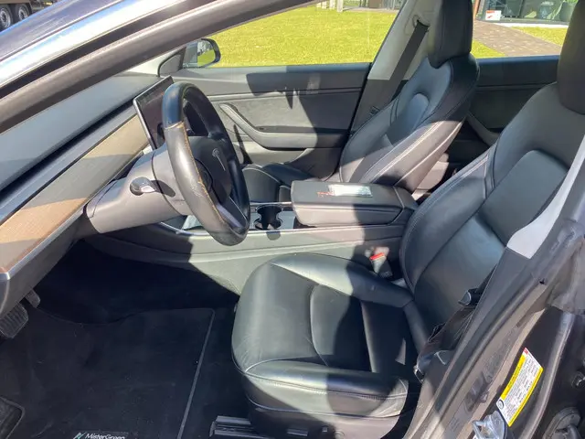 Tesla Model 3 Long Range AWD 75 kWh 2019 Elektrisch 12