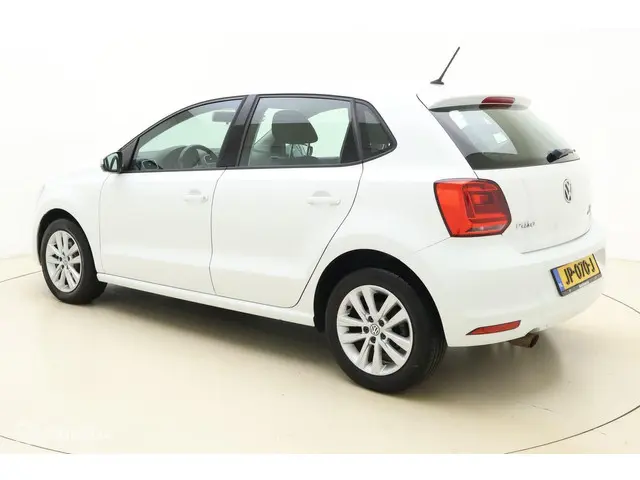 Volkswagen Polo 1.2 TSI Comfortline 2015 Benzine 4