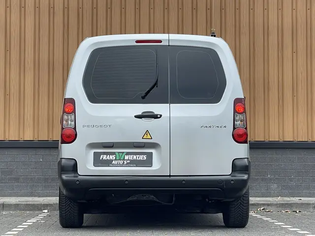 Peugeot Partner 1.6 BlueHDi 75 L1 Premium 2017 Diesel 7