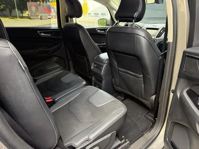 Ford S-Max 2.0 Vignale 7p. | 2015 | Automaat | 2015 Benzine 17