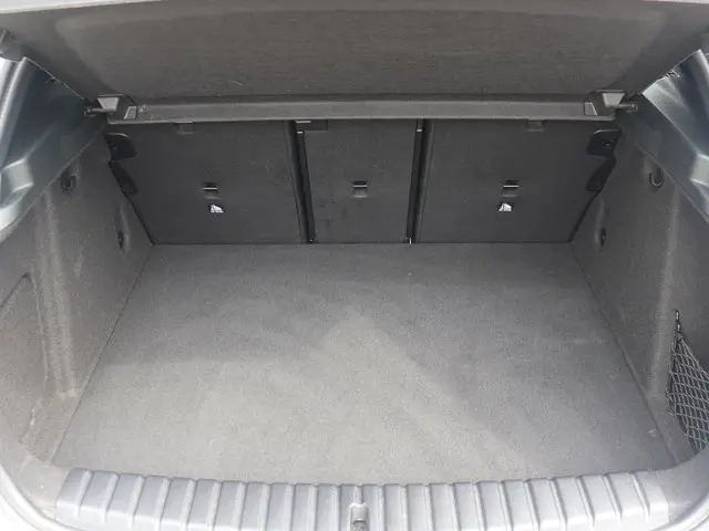 BMW 1 Serie 5-deurs 118i 2024 Benzine 12