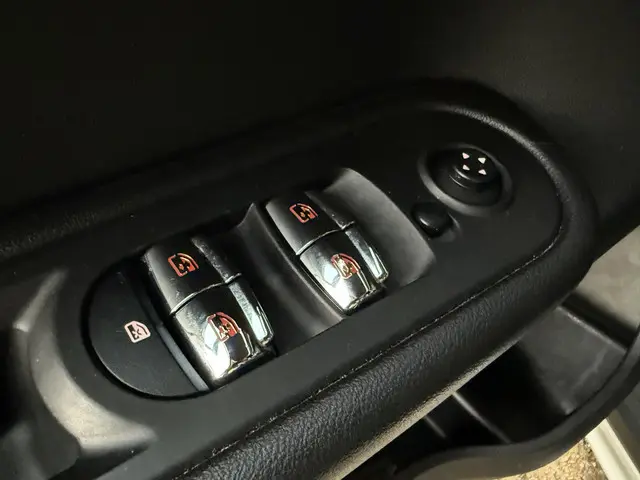 MINI Countryman Mini 1.5 Cooper Pepper 2017 Benzine 26