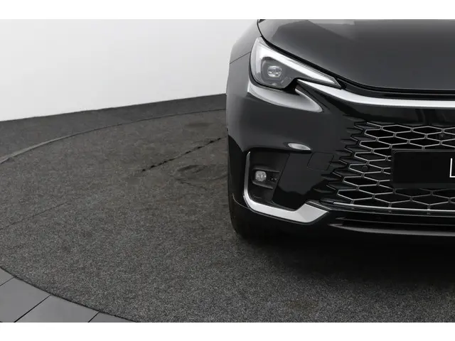 Lexus LBX Relax 2WD 2026 Hybride Benzine 39