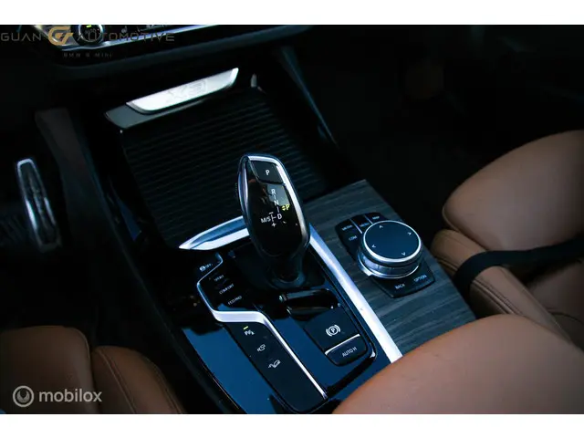 BMW X3 xDrive20i High Executive | BOM VOL !! | 2018 Benzine 30