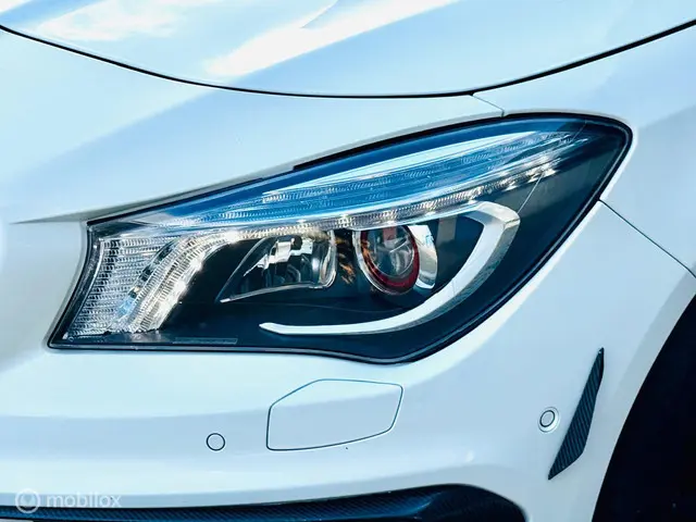 Mercedes-Benz CLA 250 Edition 1 2013 Benzine 12