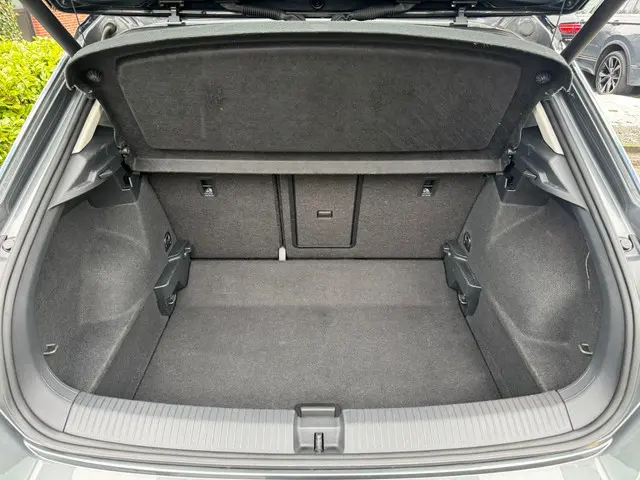 Volkswagen T-Roc 1.5 TSI Style 2019 Benzine 6