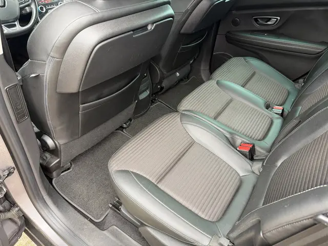 Renault Scénic 1.2 TCe Bose 2017 Benzine 6