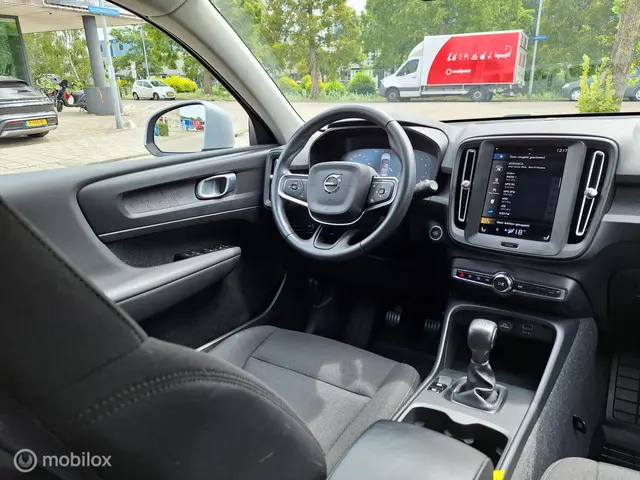 Volvo XC40 1.5 T2 MOMENTUM 2021 Benzine 11