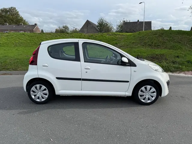 Peugeot 107 1.0 Active 2013 Airco 5drs 2013 Benzine 6