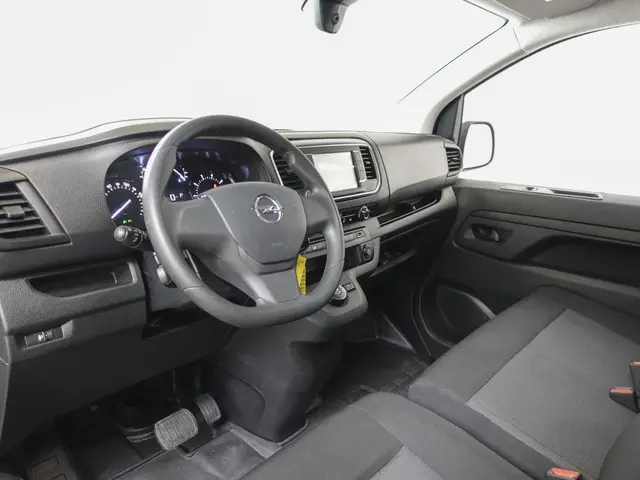 Opel Vivaro L2H1 Edition 145PK Automaat 2023 Diesel 2