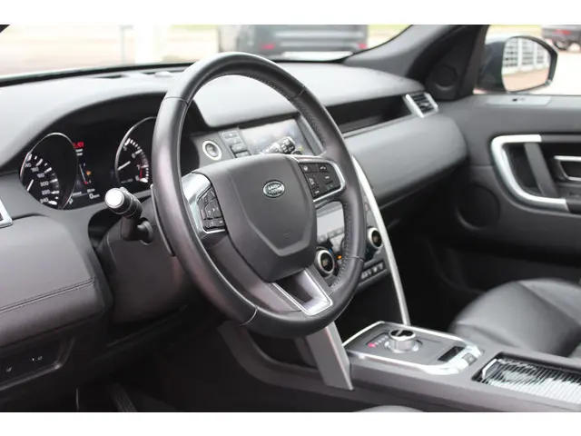 Land Rover Discovery Sport 2.0 Si4 4WD SE 2016 Benzine 12