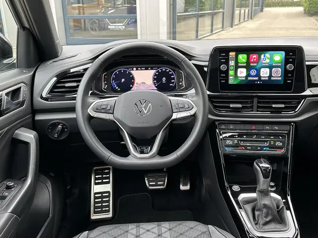 Volkswagen T-Roc 1.5 TSI R-Line Business 2024 Benzine 26