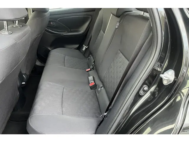 Toyota Yaris 1.5 Hybrid 115 Active 2024 Hybride Benzine 9