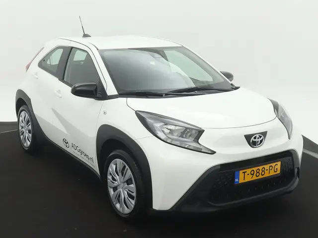 Toyota Aygo X 1.0 VVT-i MT Play 2023 Benzine 20