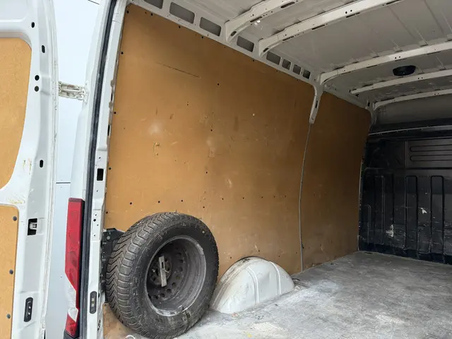 Iveco Daily 35S14 2.3 2019 Diesel 13