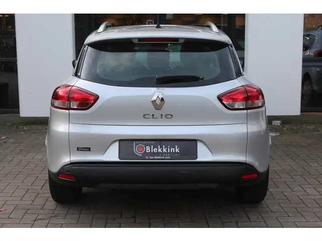 Renault Clio Estate 0.9 TCe Limited 2020 Benzine 16