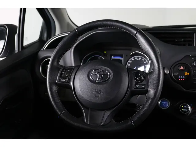 Toyota Yaris 1.5 Hybrid Y20 2019 Hybride Benzine 23