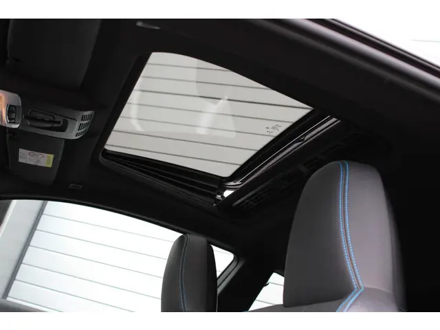 BMW M2 2-Serie Coupé DCT Competition 2020 Benzine 17