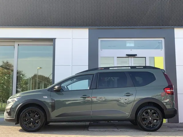 Dacia Jogger 1.0 TCe 110 Extreme 2023 Benzine 8