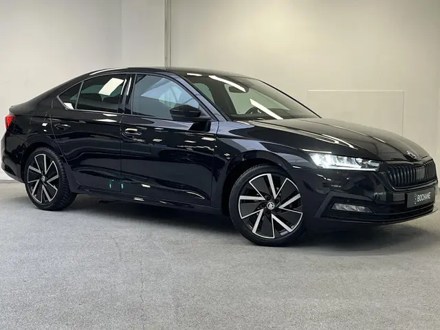 Škoda Octavia 1.0 e-TSI Sport Business 2022 Benzine 7