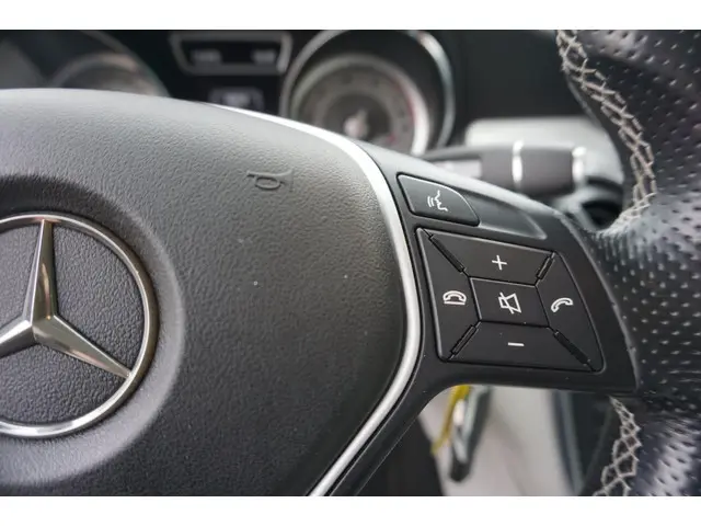 Mercedes-Benz GLA 200 Ambition 2014 Benzine 10