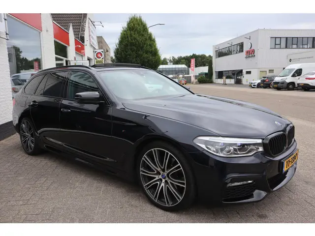 BMW 5 Serie Touring 530i High Executive 2018 Benzine 13