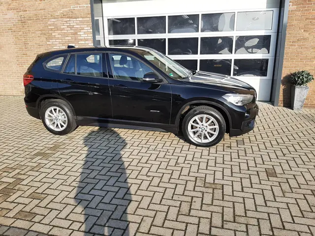 BMW X1 sDrive18i Executive 2017 Benzine 11