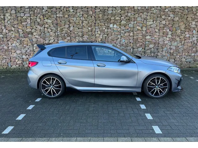 BMW 1 Serie 120i 2023 Benzine 9