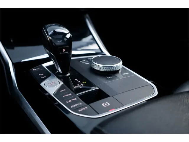 BMW 3 Serie 330e High Ex M-Sport 2020 Hybride Benzine 16