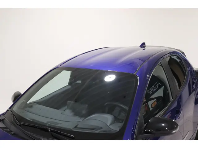 Toyota Yaris 1.5 Hybrid Executive, 2020 Hybride Benzine 8