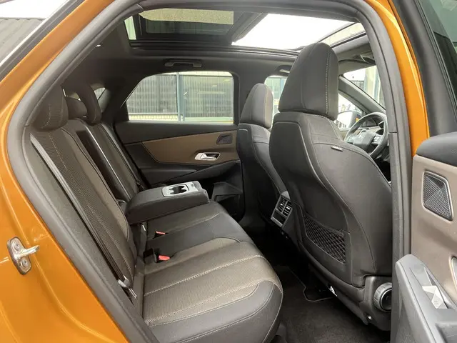 DS DS 7 Crossback 1.2 PureTech So Chic 2021 Benzine 36