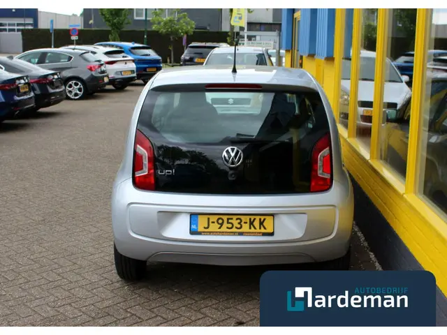 Volkswagen up! 1.0 take up! BlueMotion Airco 2016 Benzine 18