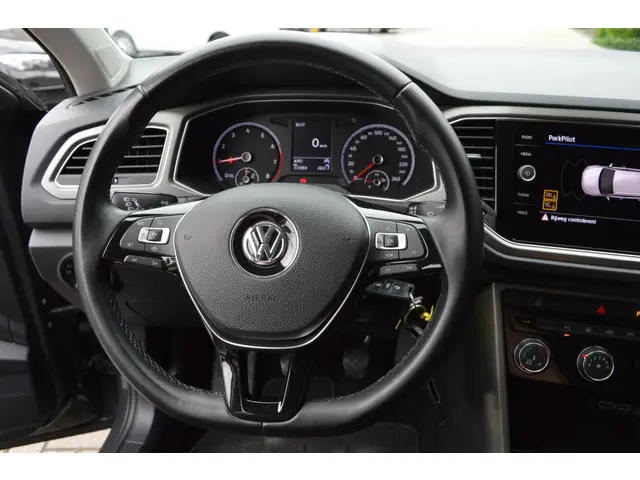 Volkswagen T-Roc 1.5 TSI Style Business 2020 Benzine 27
