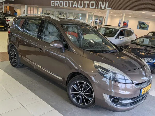 Renault Grand Scénic 1.2 TCe Privilege 2012 Benzine 1