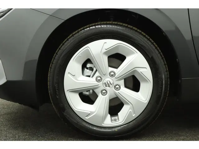 Suzuki Swift 1.2 Select Smart Hybrid 2025 Benzine 37