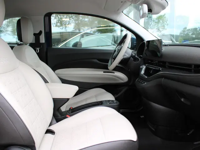 Fiat 500 3+1 La Prima 42 kWh 2023 Elektrisch 8