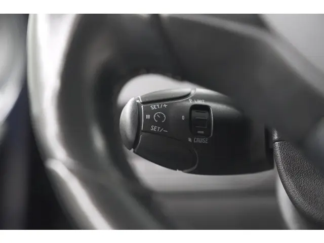 Peugeot 208 PureTech 110 Tech Edition 2018 Benzine 37