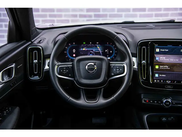Volvo XC40 3