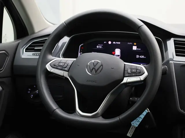 Volkswagen Tiguan 1.5TSI/150PK Elegance DSG 2024 Benzine 35