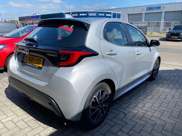 Toyota Yaris 1.5 Hybrid Dynamic 2021 Hybride Benzine 5