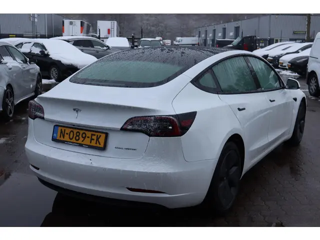 Tesla Model 3 Long Range AWD 75 kWh 2021 Elektrisch 5