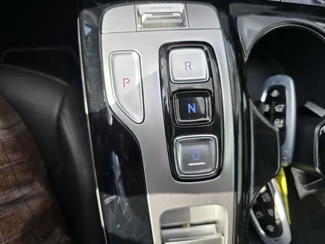 Hyundai Tucson 1.6 VERKOCHT 2022 Hybride Benzine 23