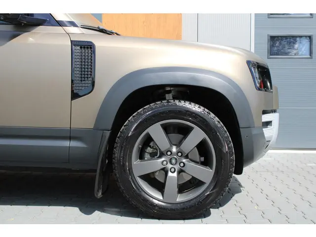 Land Rover Defender HSE 2.0 D240 110 | Mat PPF 2020 Diesel 20