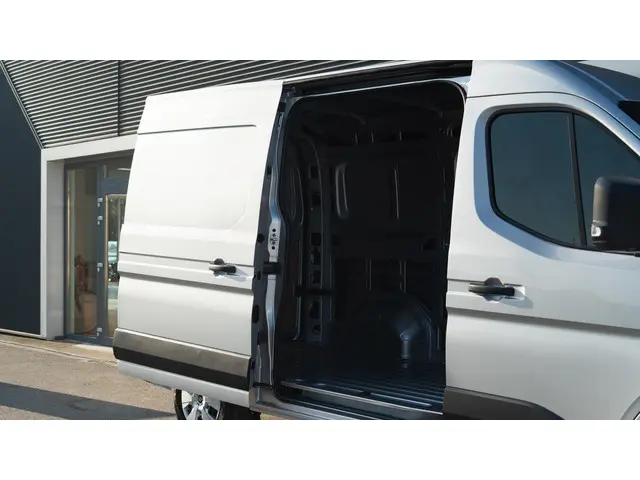 Renault Master T35 2.0 dCi 150 L2H2 Extra 2024 Diesel 5