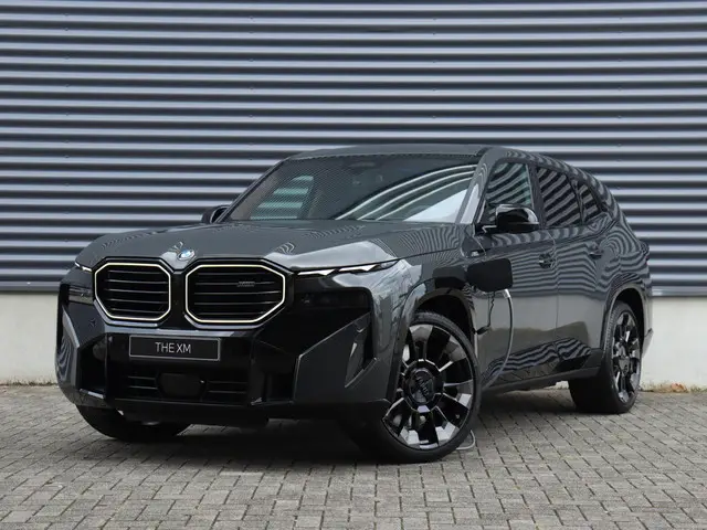 BMW XM 50e 2025 Hybride Benzine 45